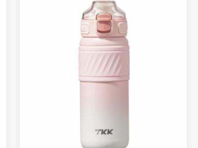 Opcións de marca personalizada para botellas de auga deportivas de plástico en pedidos grandes