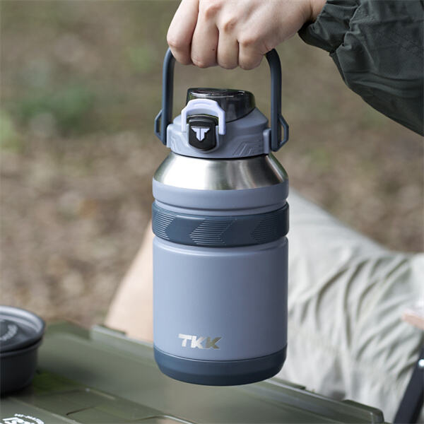 Innovation in 40 ounce Water Bottles