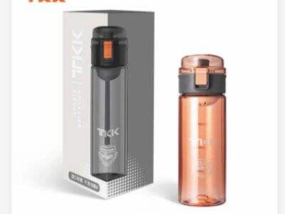 Como as botellas de auga personalizadas de plástico satisfán as demandas dos agasallos corporativos?