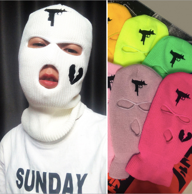 Acrylic Colorful  Promotion 3 Hole Ski Mask Custom Design Outdoor With Embroidery Logo Balaclava Beanie details