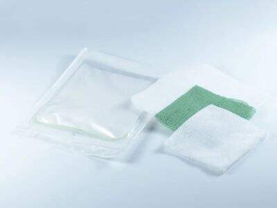 How to Change Wound Dressings Safely and Effectively