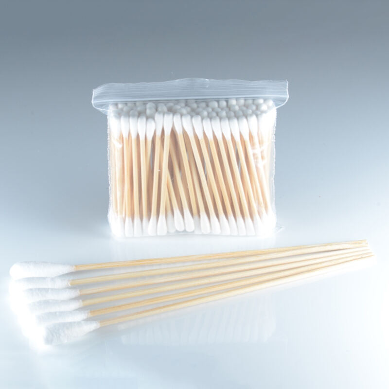 Bamboo or Wooden Cotton Swabs Cotton Bud With Strong Bamboo Sticks Biodegradable Organic Cotton Tip Applicators For Cleaning Double-tipped Makeup and Beauty Applicator Buds Plastic Stick Cotton Swabs