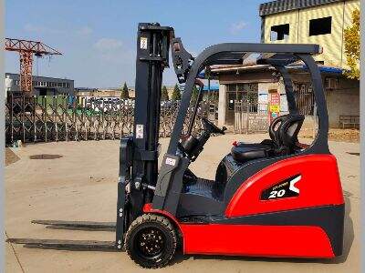 Diesel vs. Electric Forklifts: Making the Right Choice