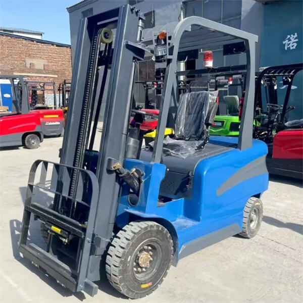 The Electric Stacker Truck