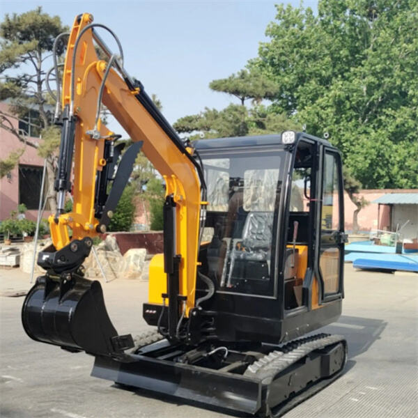 The Right Way to Maneuver Through Confined Spaces with a Mini Excavator