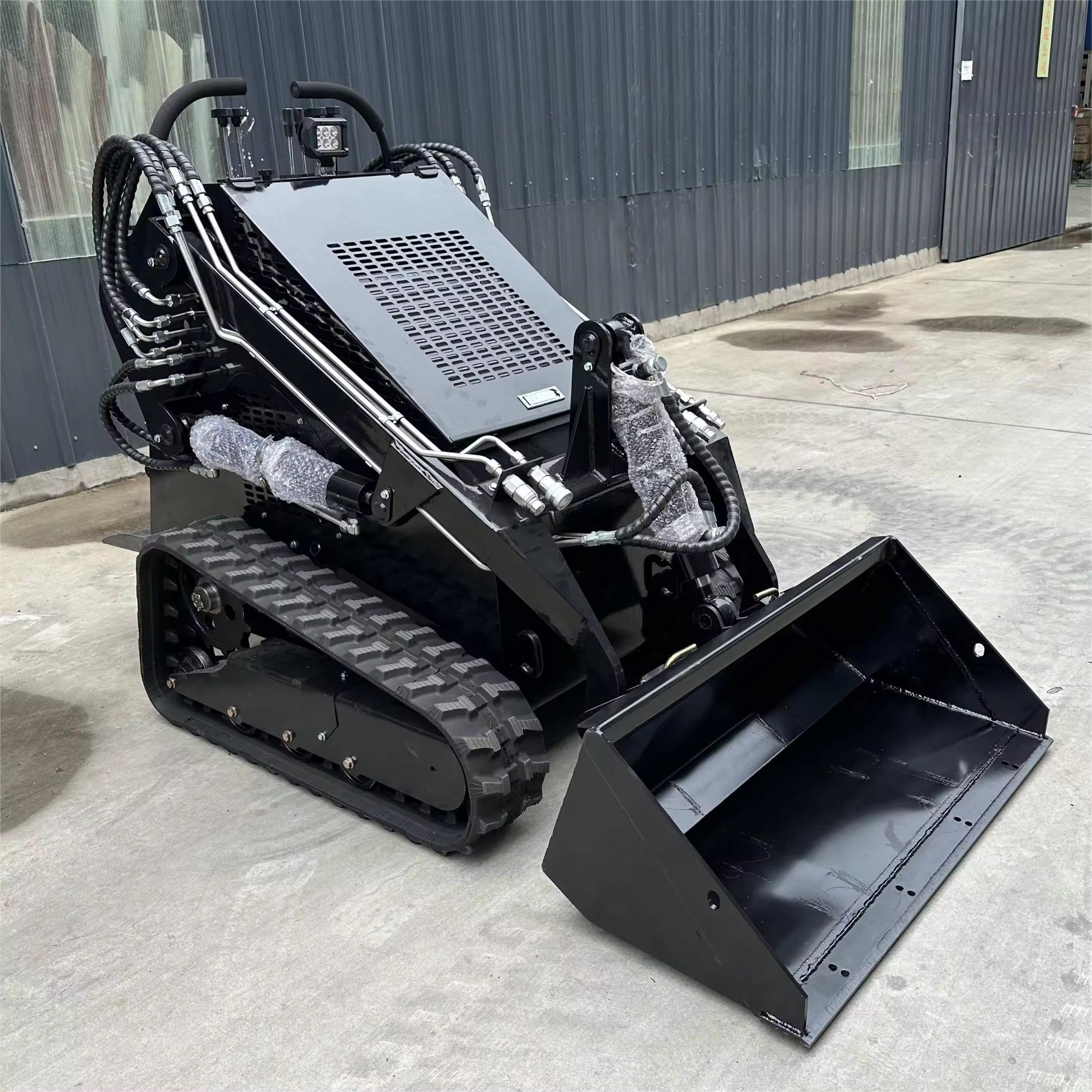  WY330 Quality New skid steer mini skid steer attachments hot sale mini skid steer loader multi purpose china skid steer