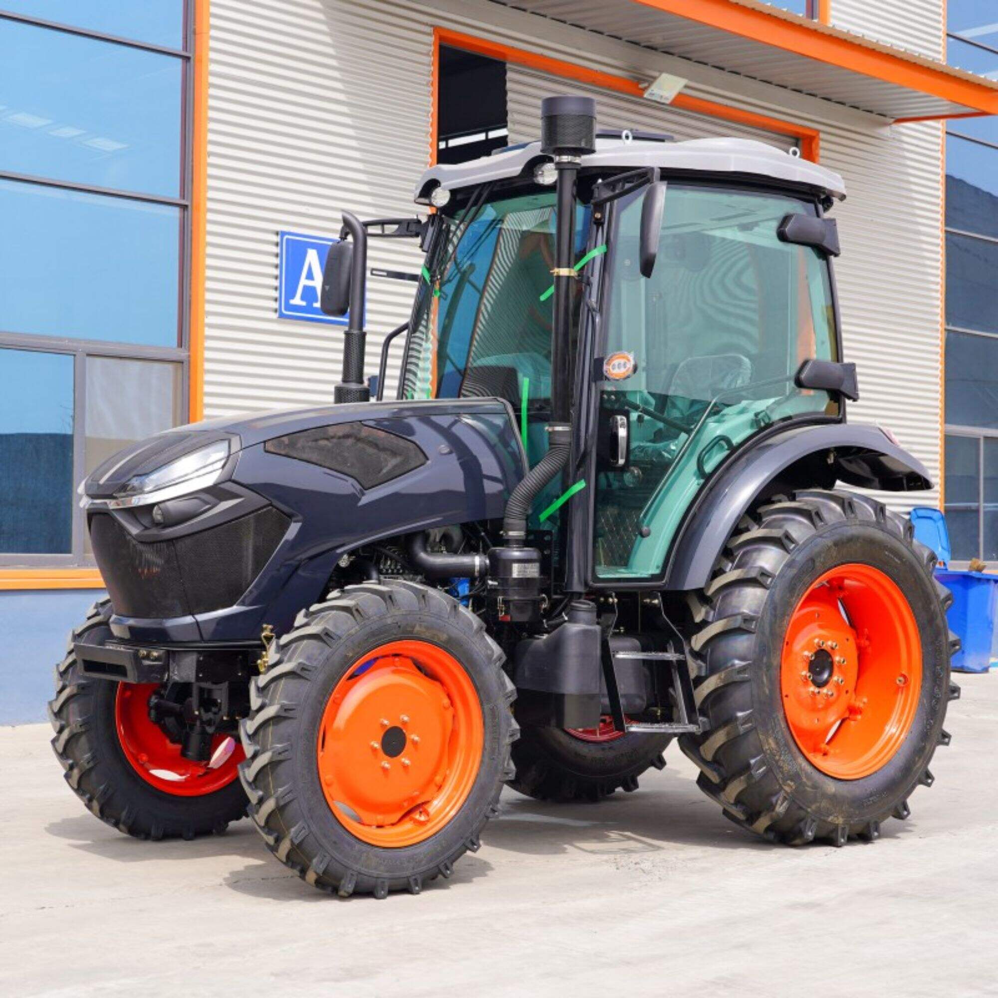 TC85HP-180HP Tractor truck 4 wheel multi purpose tractor agriculture multi purpose kubota engine tractor  for sale