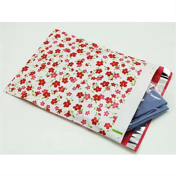 Plastic Mailing Bags for Clothes Provide Ultimate Protection