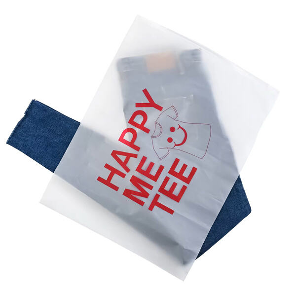 Organize your clothing accessories in a space-saving storage bag.