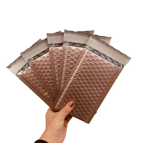 استفد بشكل أقصى من كفاءة تغليف الشحنات باستخدام أغلفة البريد المليئة بالفقاعات.