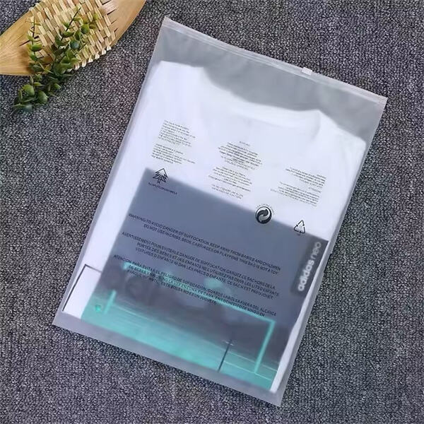 Reduce Clutter with Convenient Zip Lock Bag Storage
