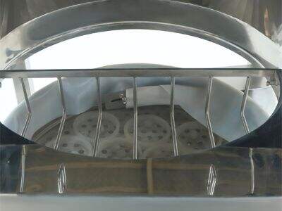 Pourquoi la construction en acier inoxydable est importante pour les mélangeurs pharmaceutiques