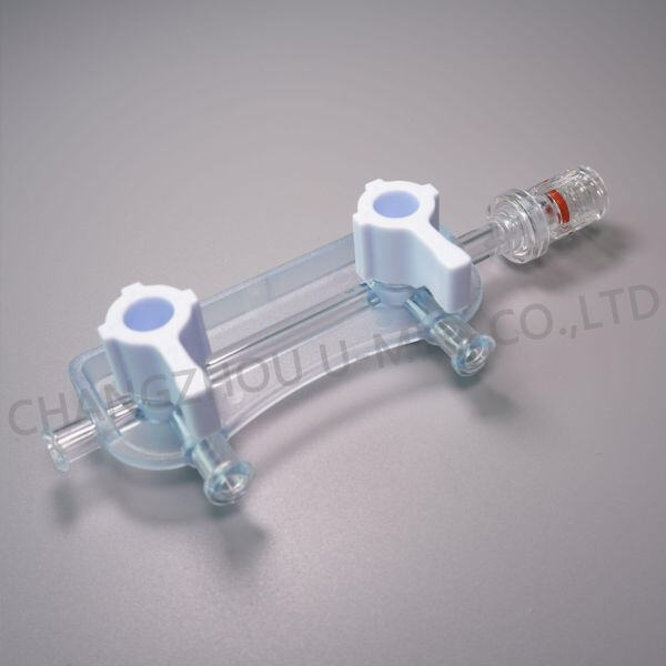 IV Therapy ທີ່ແຂວງແກ່ໂດຍ 3-Way Stopcock IV