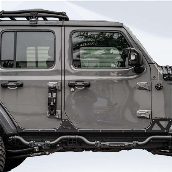 Choose from a variety of materials and designs for your G Class front bumper.