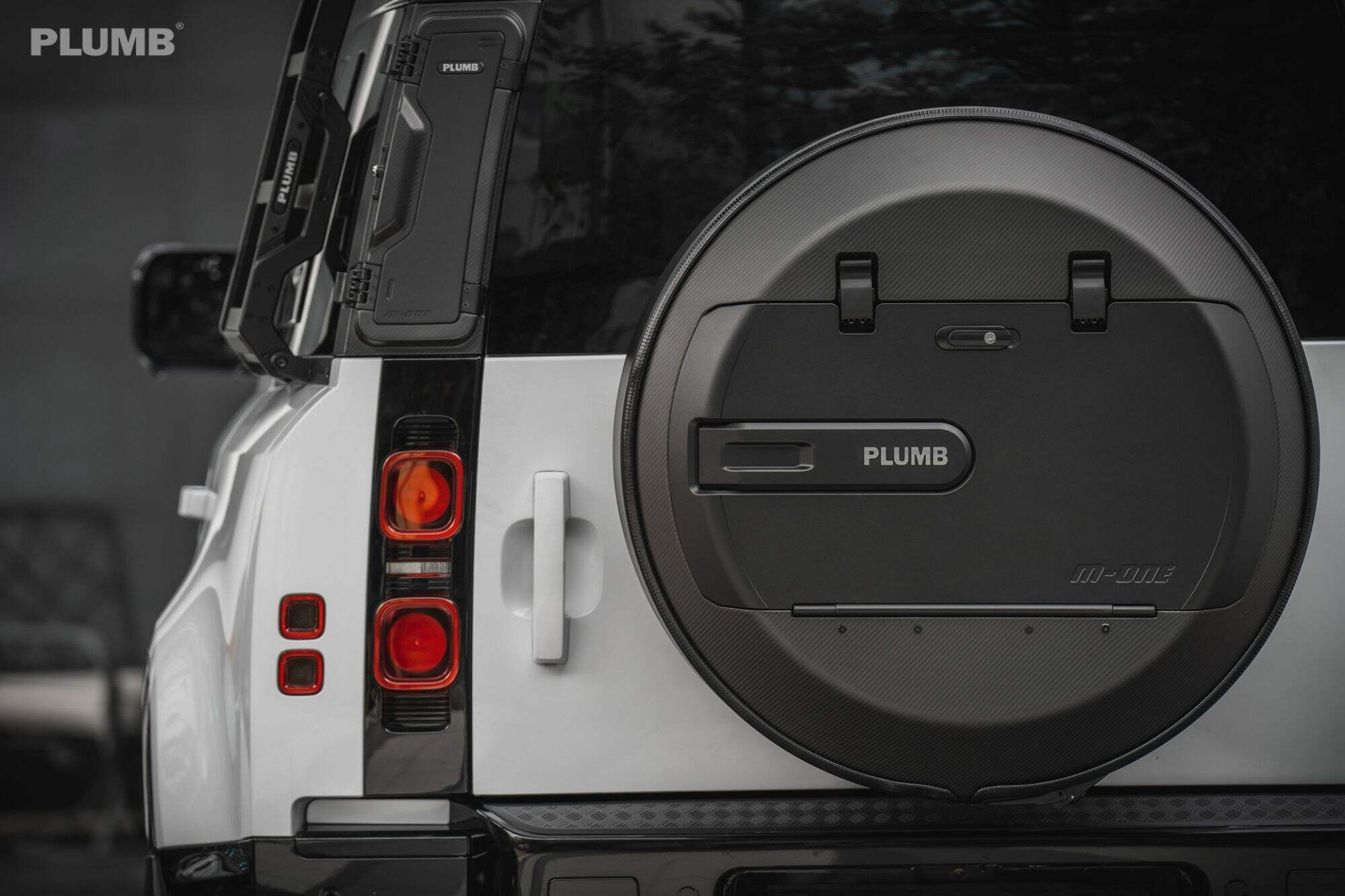 Kit de integração de pneu sobressalente Plumb para Land Rover Defender 90/110/130