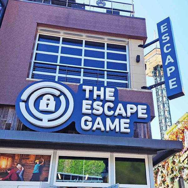 Durable and Long-Lasting Logo Sign Boards for Indoor and Outdoor Use