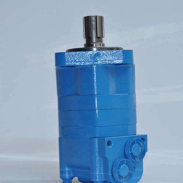 Calculating torque for optimal hydraulic motor operation