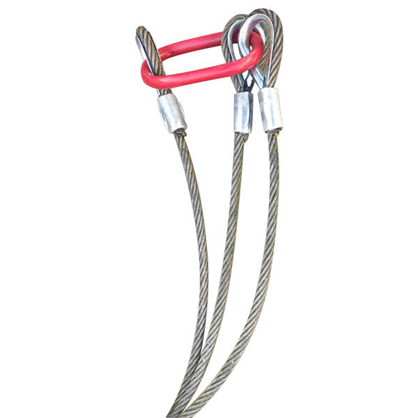 The wire rope construction of this sling ensures maximum stability and safety during lifting operations.