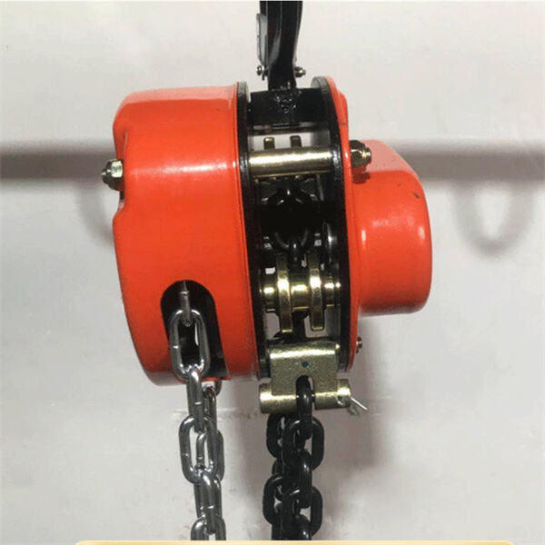 Compact and portable design makes hand chain hoists versatile and convenien