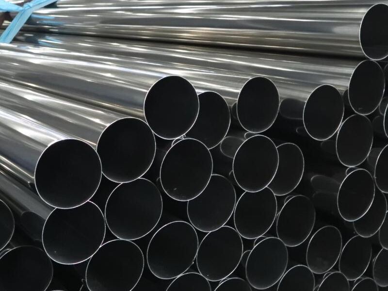 Stainless steel welded pipe