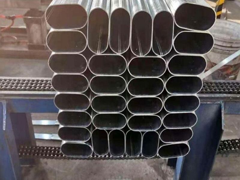 Stainless Steel-shaped pipe