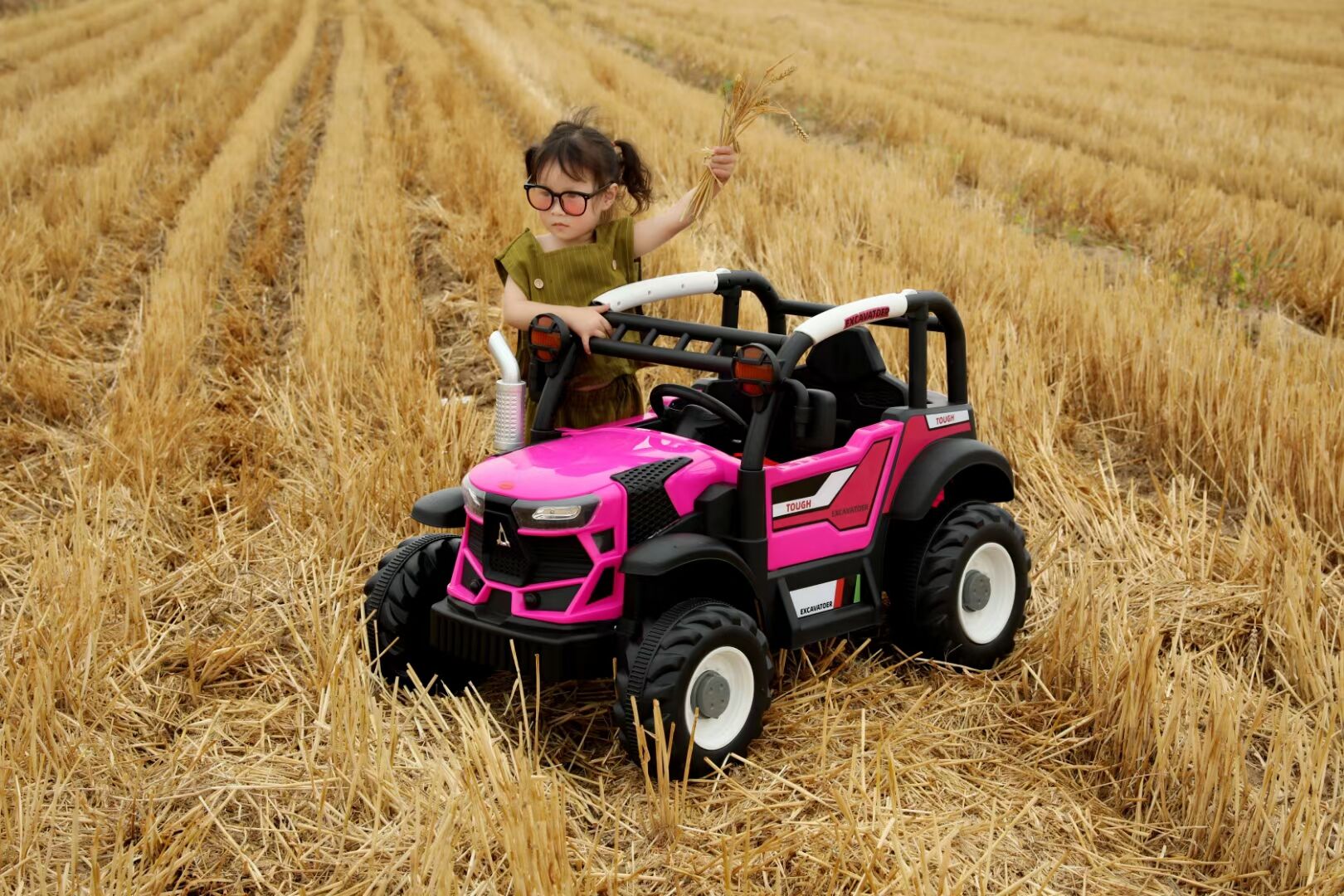 Hot Item 12V Kids Electric Tractor Car Ride On Car For Children With Remote Control 3 Color Cool Gril And Boy manufacture