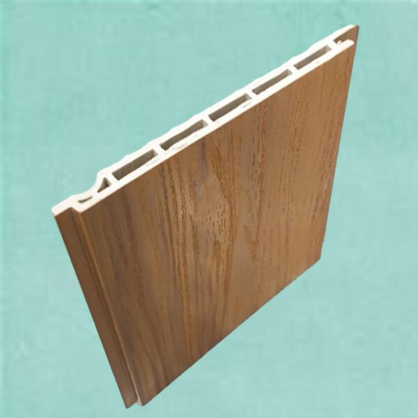 Hvordan plast deksplader klarer sig over for elementerne