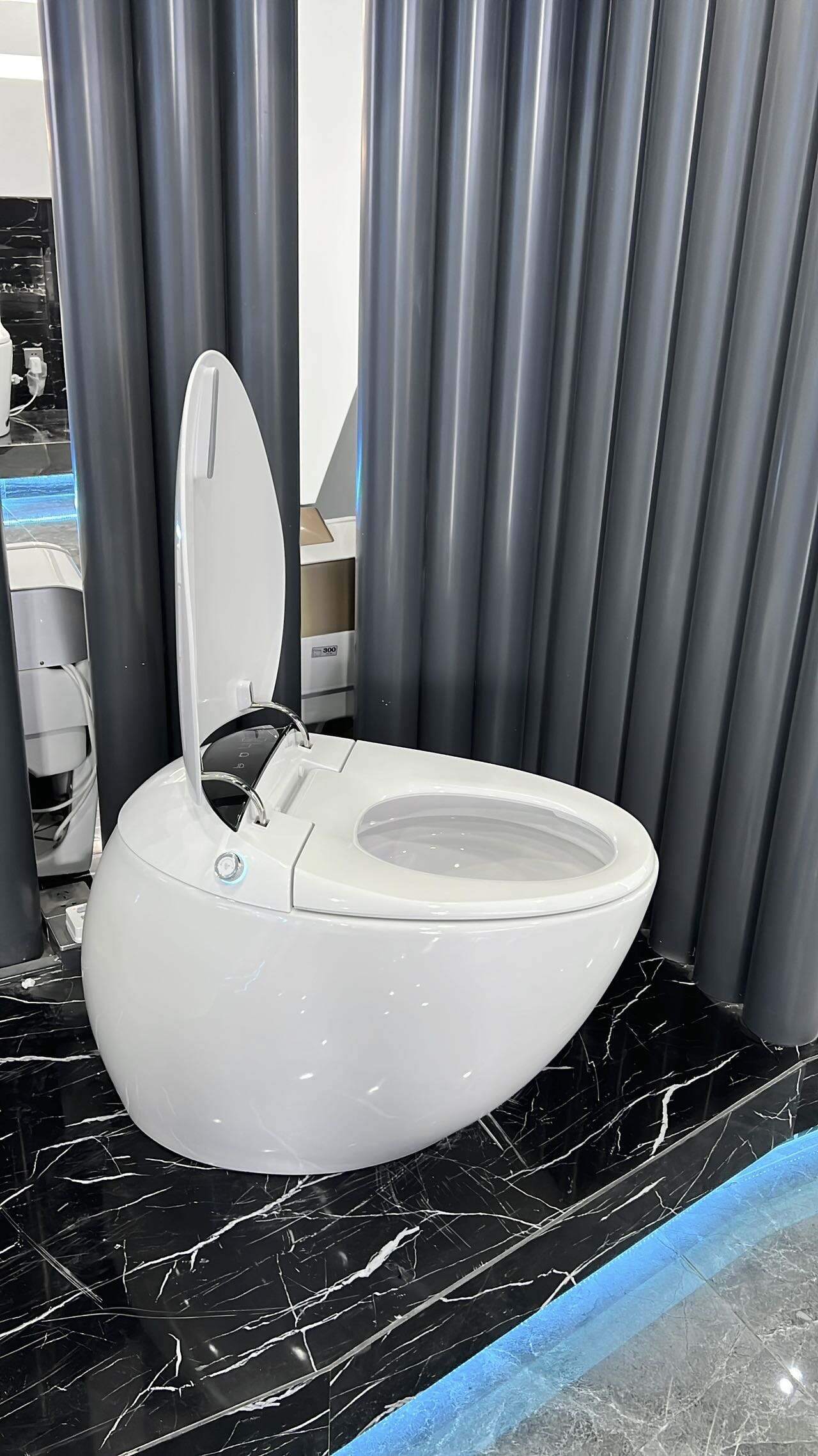 Modern sanitary ware white color floor mounted automatic bathroom water closet intelligent commode ceramic smart toilet supplier