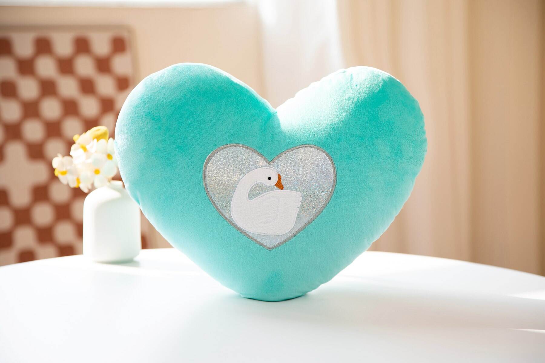 Newest Heart Shaped Cushion Factory Supply Wholesale Loving Heart shaped pillow For Valentines manufacture