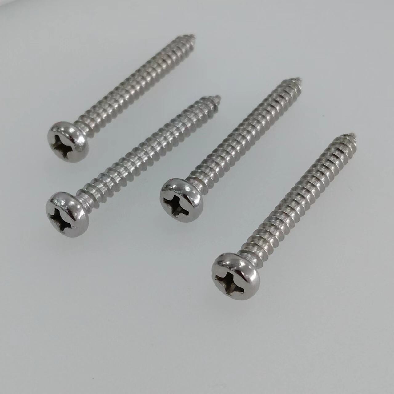 China Wholesale pan  Head Phillips ground fasteners Self Drilling Screw  3.5mm stainless steel self tapping screws manufacture