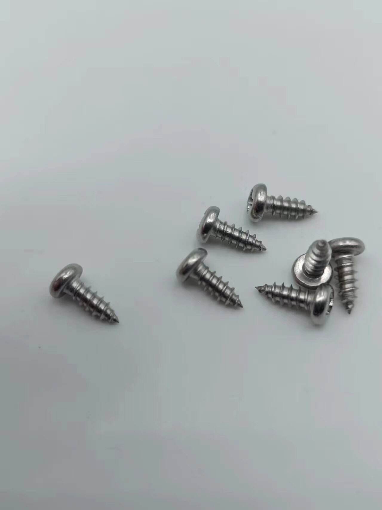 M3X8 Stainless Steel ISO Standard Metric Self-Tapping Screws Pan Head Cross Groove round Head Furniture Installation Accessories factory