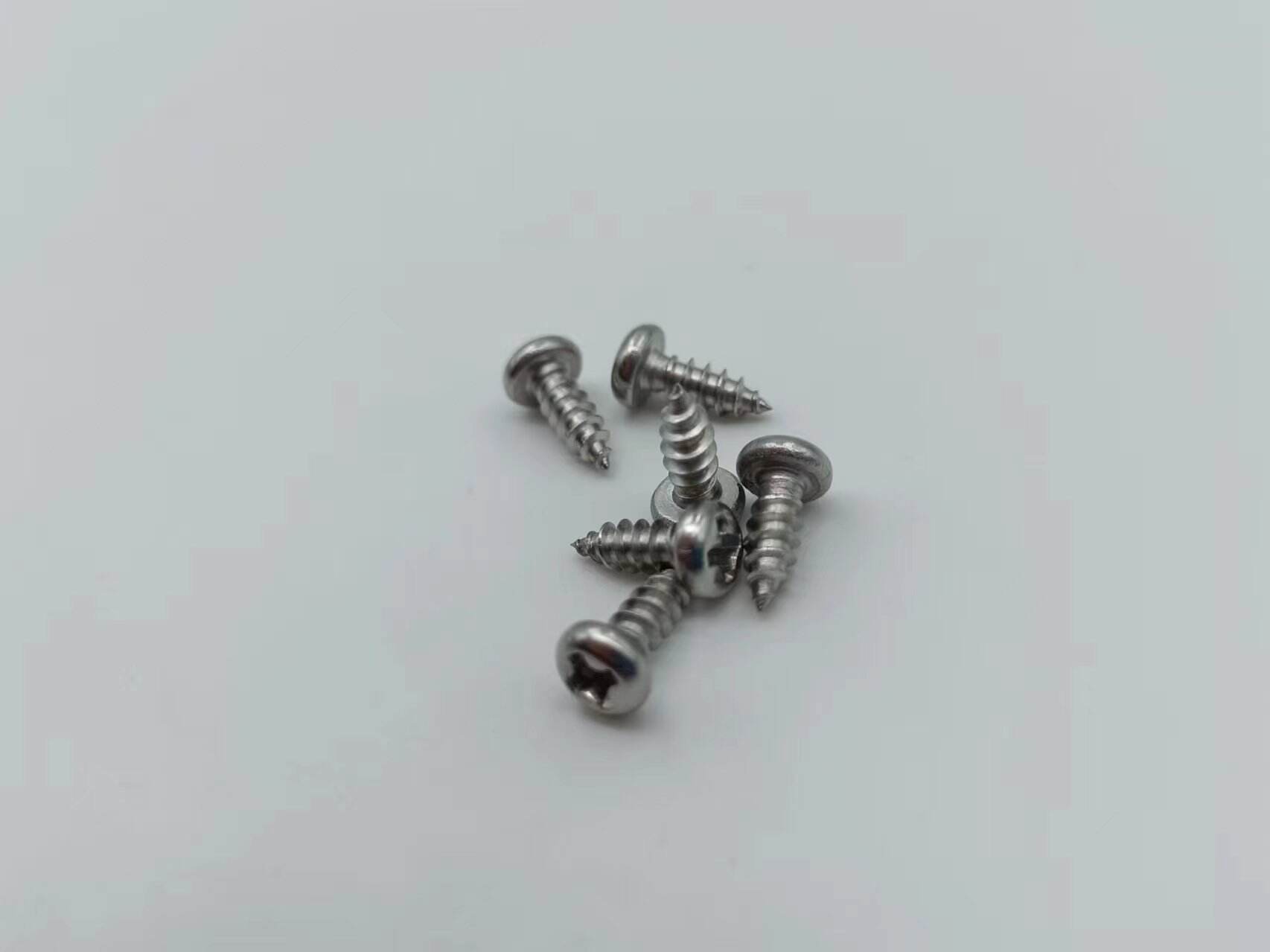 M3X8 Stainless Steel ISO Standard Metric Self-Tapping Screws Pan Head Cross Groove round Head Furniture Installation Accessories manufacture