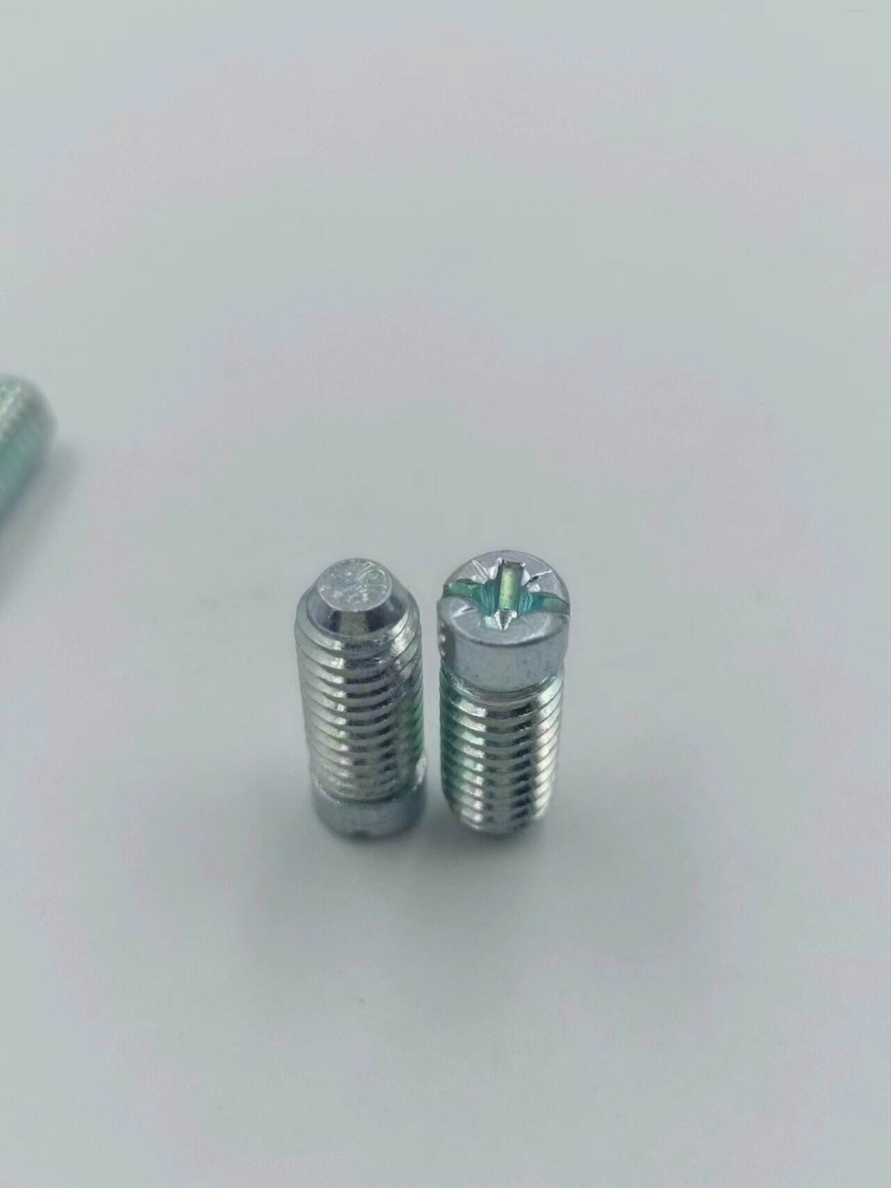 Factory Direct 6X16 Cross Screw Steel Wiring Machine Teeth Zinc Finish Environmentally Friendly Cylindrical Head Metric manufacture