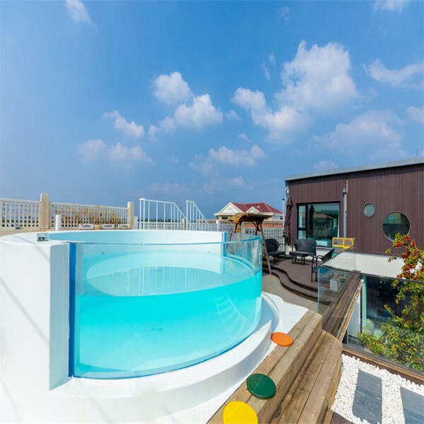 Commercial Pool Services for Hotels, Apartment Complexes, and More