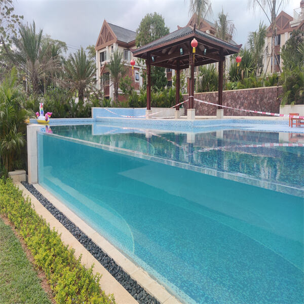 Maximize Your Pool's Aesthetics with Innovative Acrylic Panels