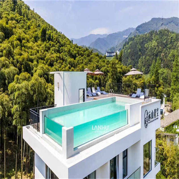 Discover the beauty and durability of our acrylic pools