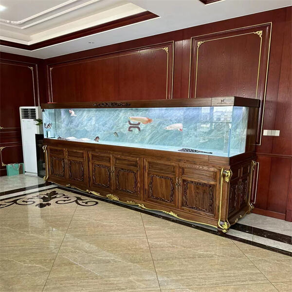مشاهدة عجائب خزان Aquarium ضخم