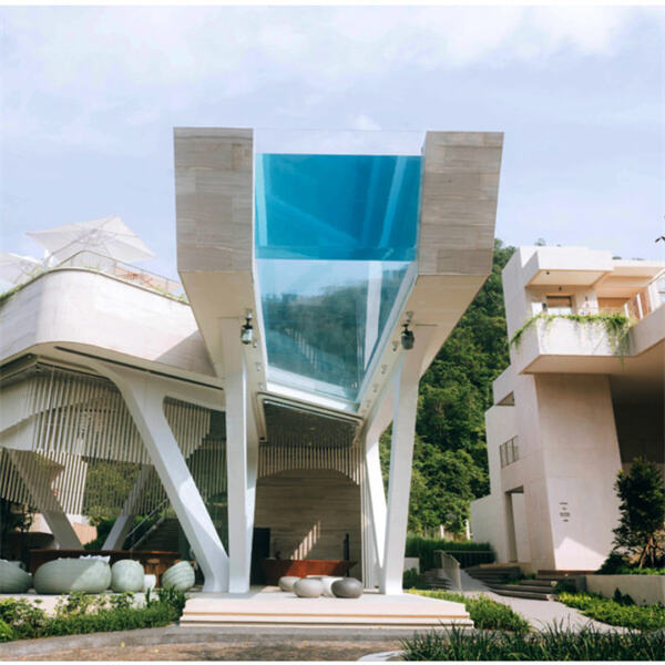 How Acrylic Tank Builders are Changing the Aquatic Landscape