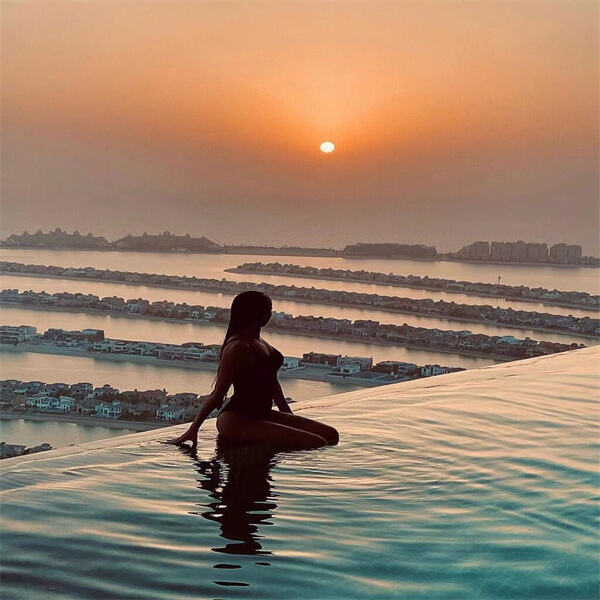 The Illuminating Experience of Swimming in a Clear Acrylic Pool