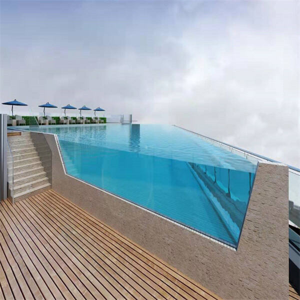 Comparing the Cost of Acrylic vs. Traditional Pool Walls