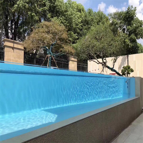 The breathtaking views through an acrylic pool wall