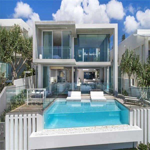 Add a Touch of Modernity to Your Pool with an Acrylic Window