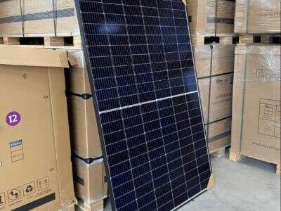 Principais Dicas para Manter e Prolongar a Vida dos Seus Painéis Solares de Motorhome