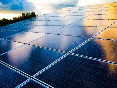 How Roof Solar Panels Work: Turning Your Roof into a Power Generator