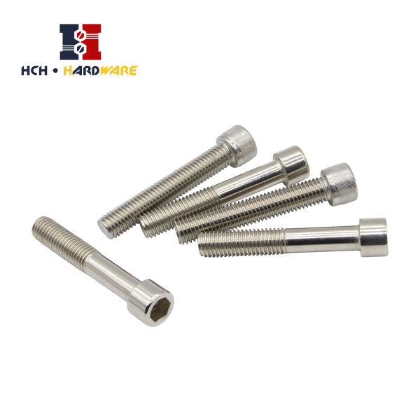 Features of Stainless Nuts and Bolts