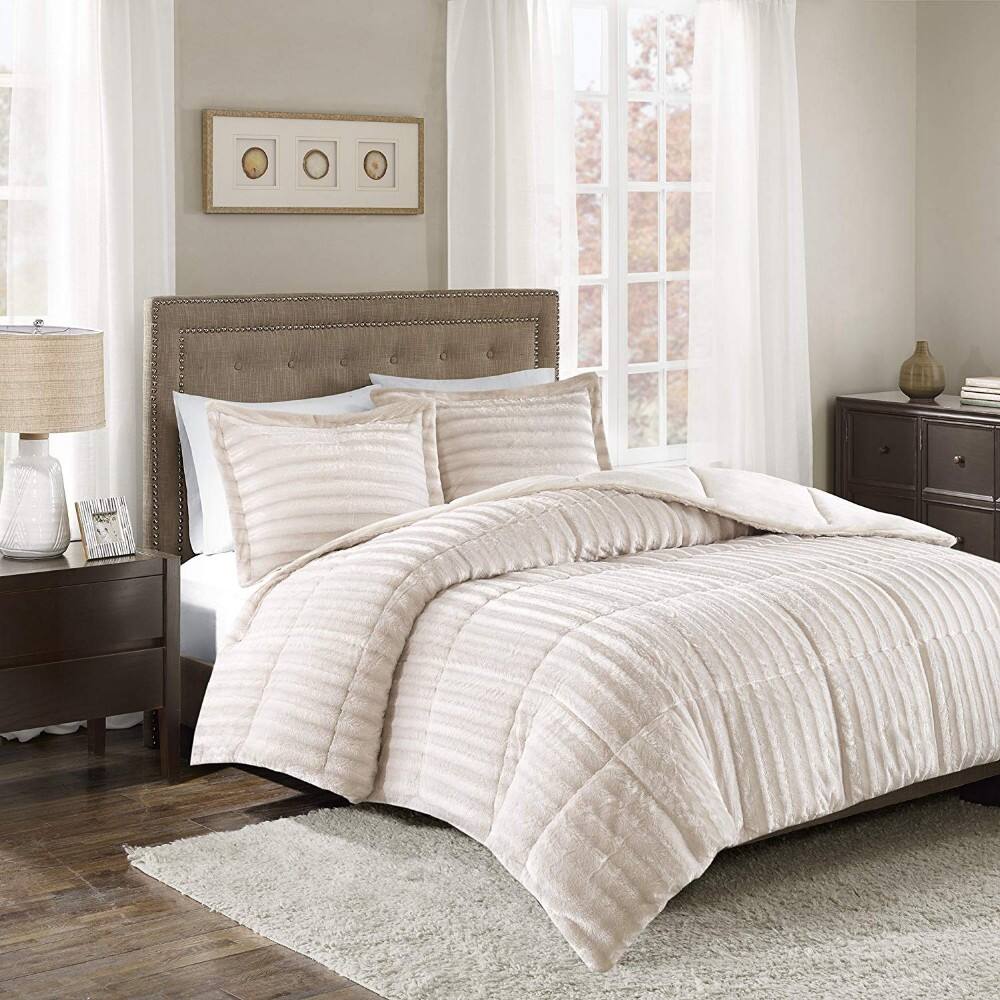 Wholesale  king size comforter sets faux fur plush bedroom comforter supplier