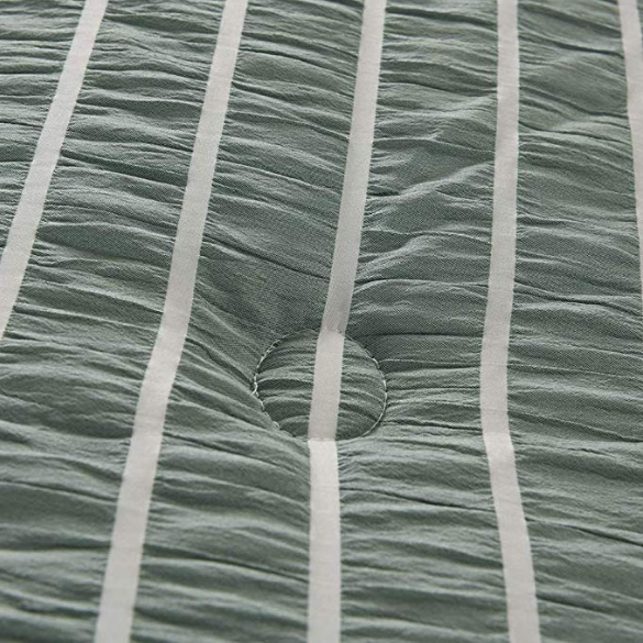 Soft Down Alternative Quilted Comforter Solid Color Comforter supplier