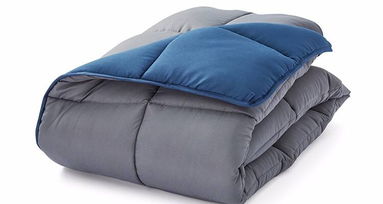 2022 hot sale  reversible polyester comforter details