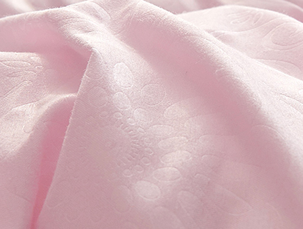 Luxury 100% polyester kng size pink bed duvet comforter supplier