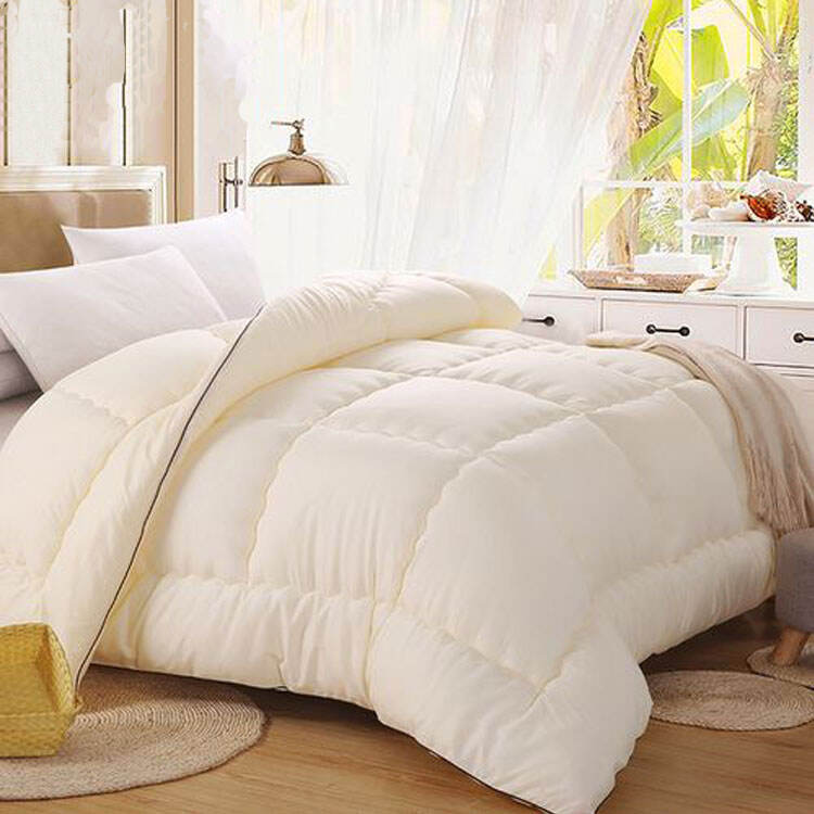 Hotel wholesaler bright color white microfiber fabric microfiber quilt manufacture